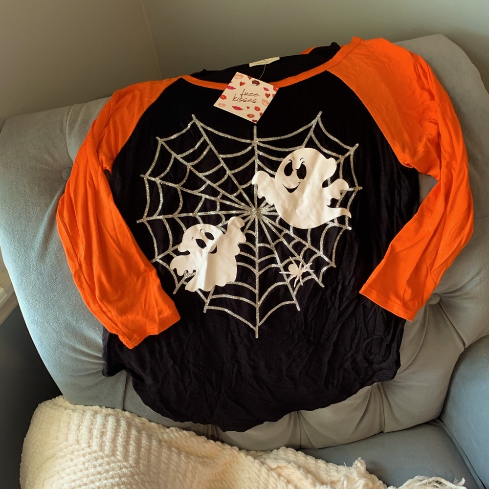Free ship🆕Free Kisses 🕷🕸 Halloween shirt 🕸🕷